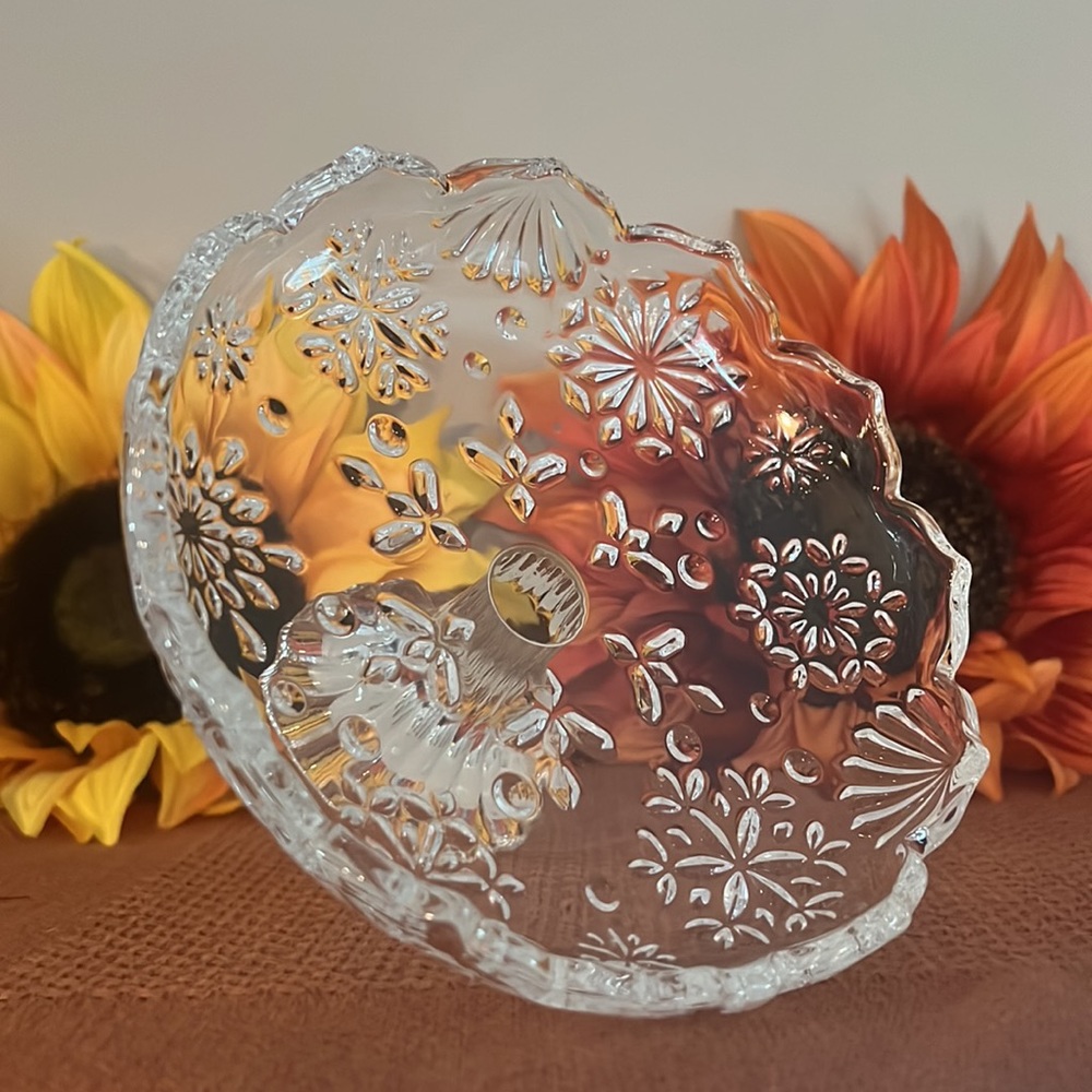 Mikasa snowflake glass decor christmas decor - Picture 2 of 7